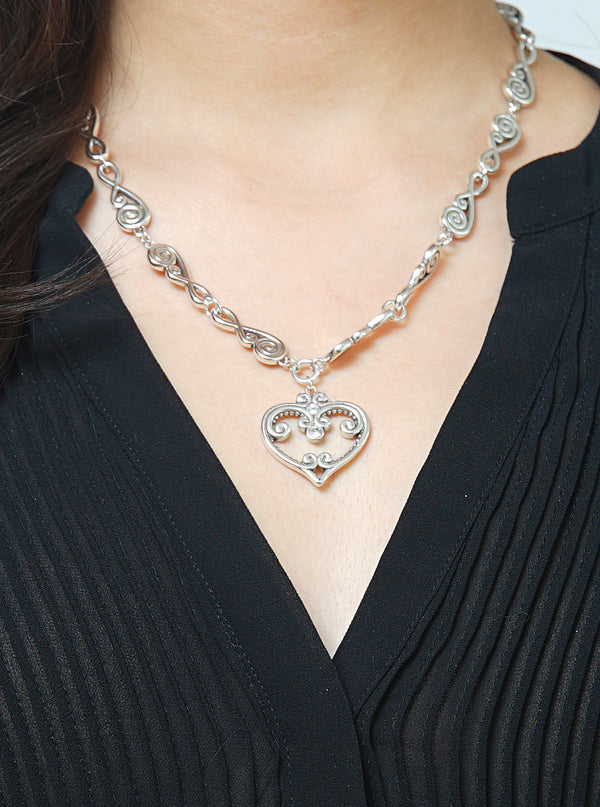 Elegant Love Heart Necklace