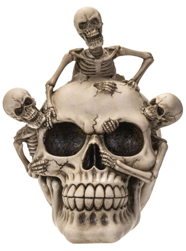 Resin Skull With 3 Skeletons