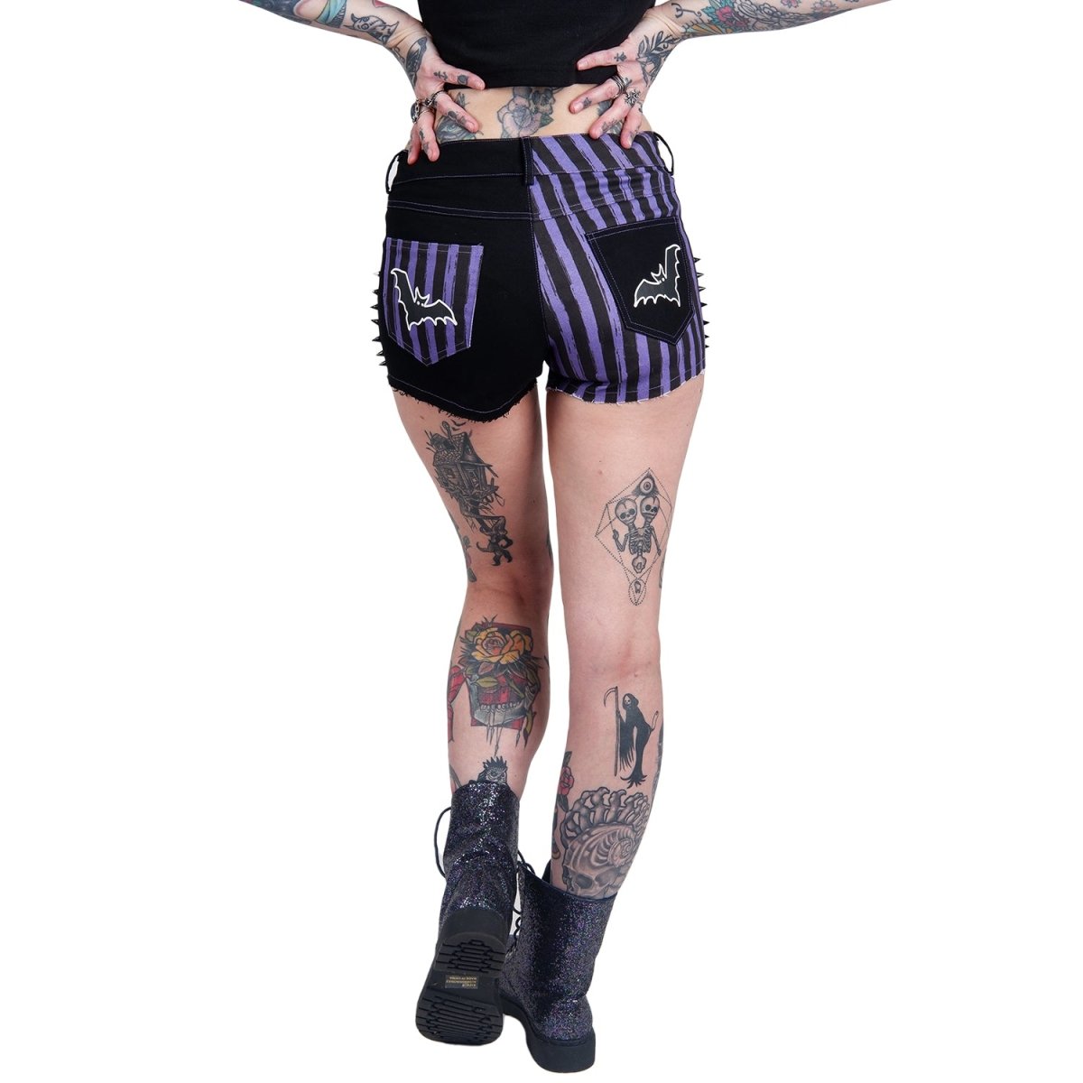 Women&#39;s Striped Bat Studded Stretch Denim Shorts