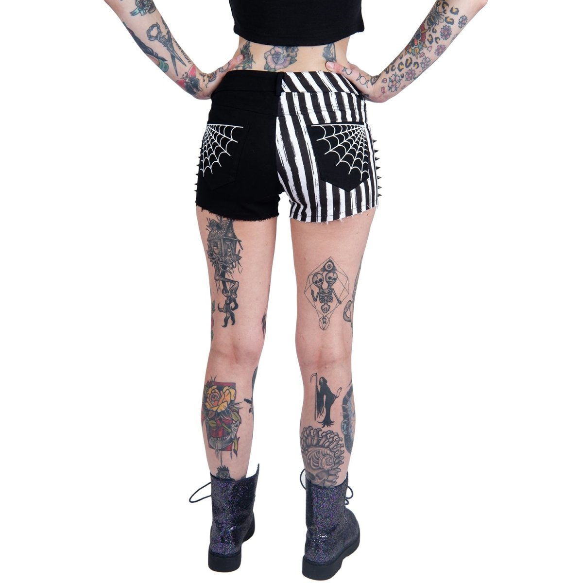 Women&#39;s Spiderweb Striped Studded Stretch Denim Shorts